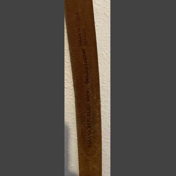 Banana Republic Brown Leather Belt with Silver Buckle studded Medium - Picture 5 of 6